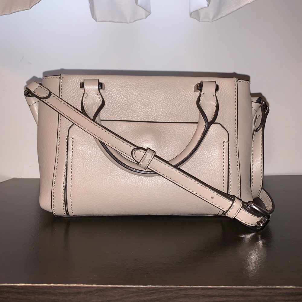 ❇️Make an offer❇️Vince Camuto Small Lina Crossbody